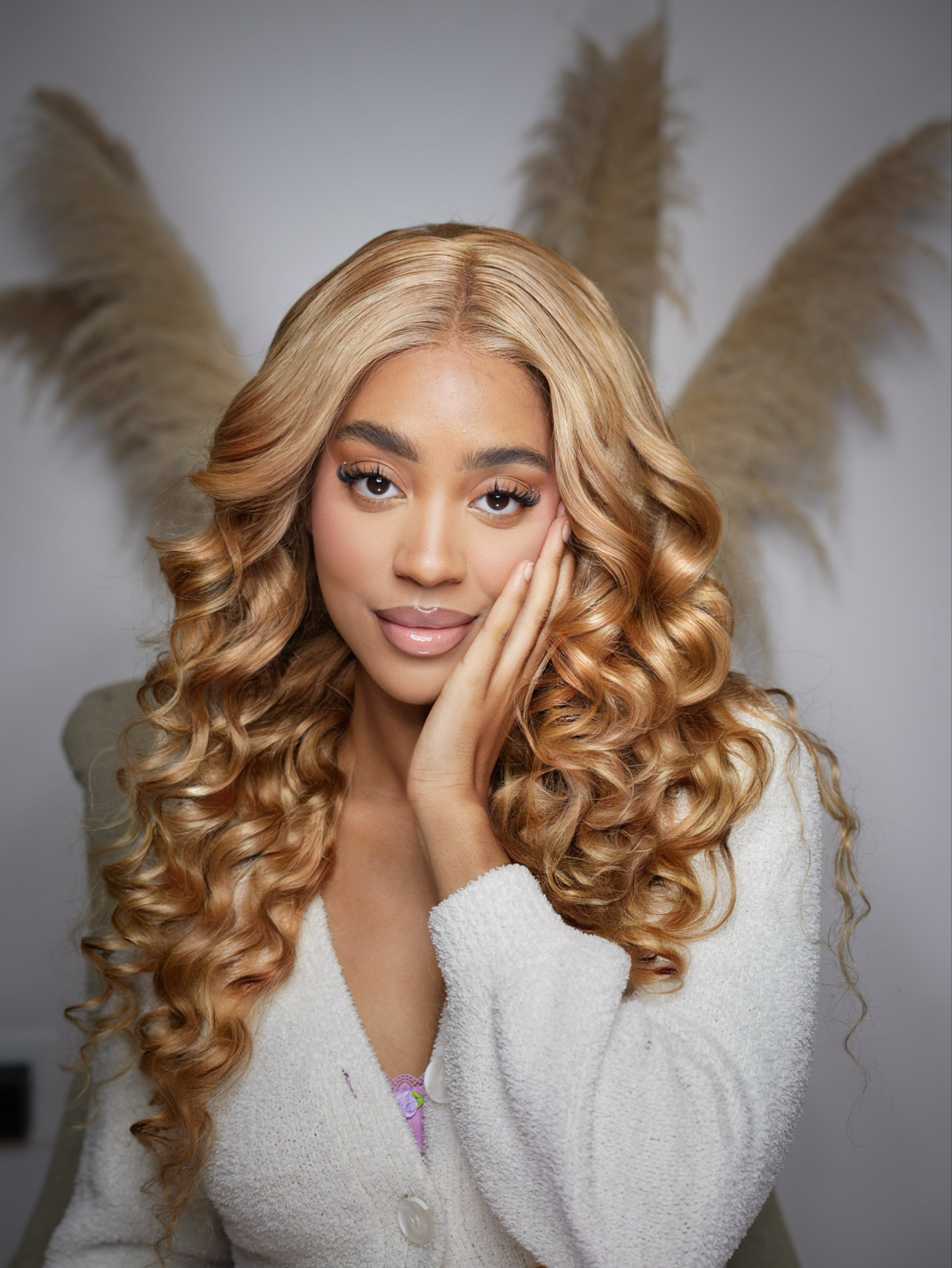 Dark Blonde (#27)||carousel