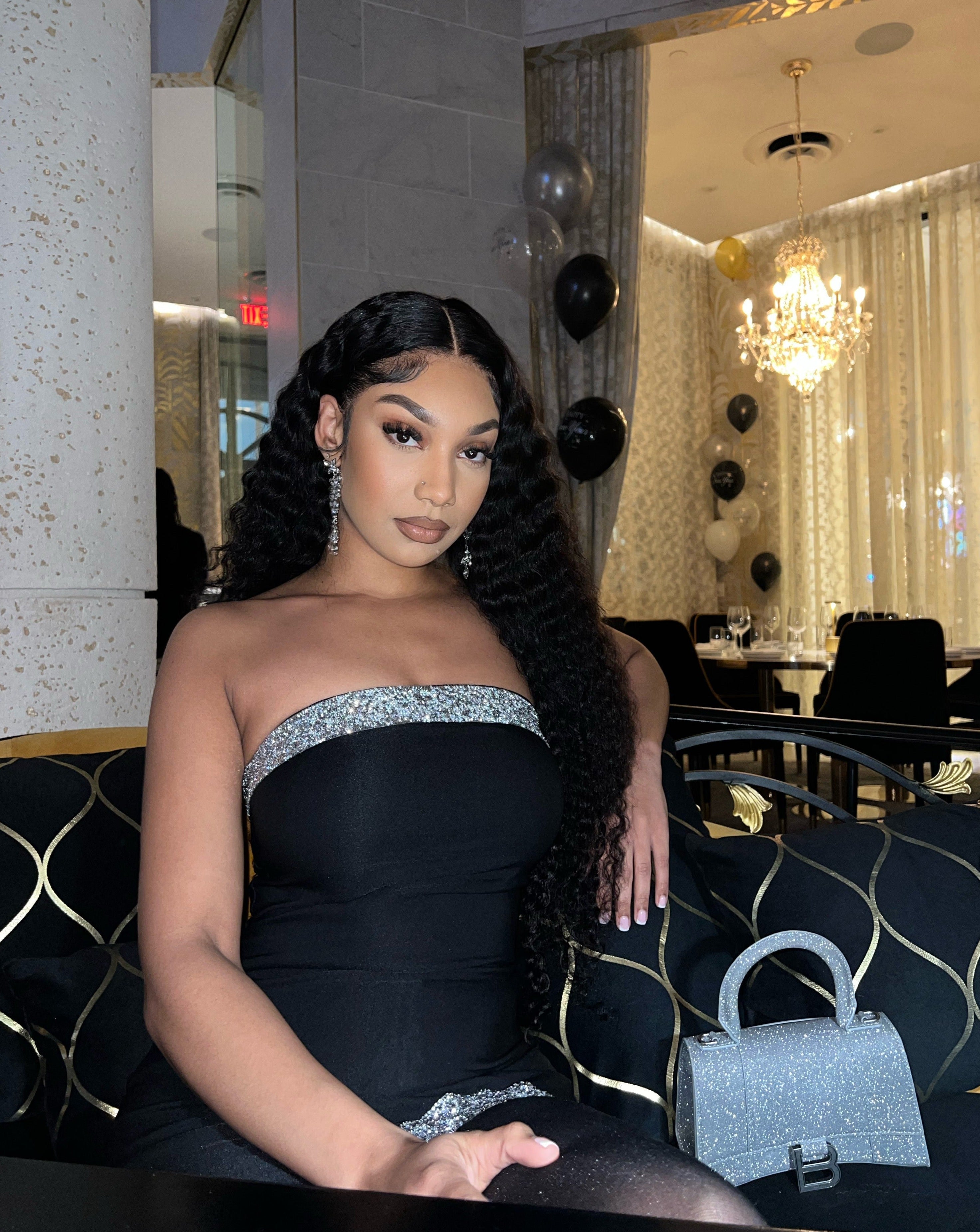 Natural Black||carousel