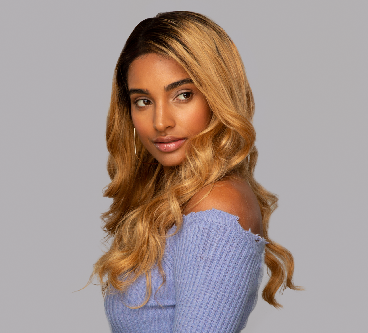 Dark Blonde (#27) with Dark Roots (#1B)||carousel