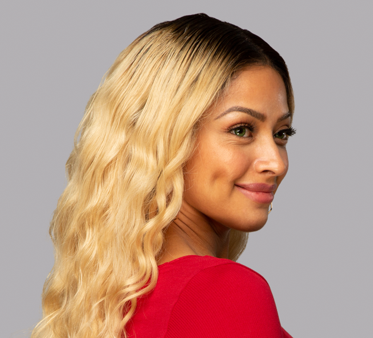 Blonde (#613) with Dark Roots (#1B)||carousel