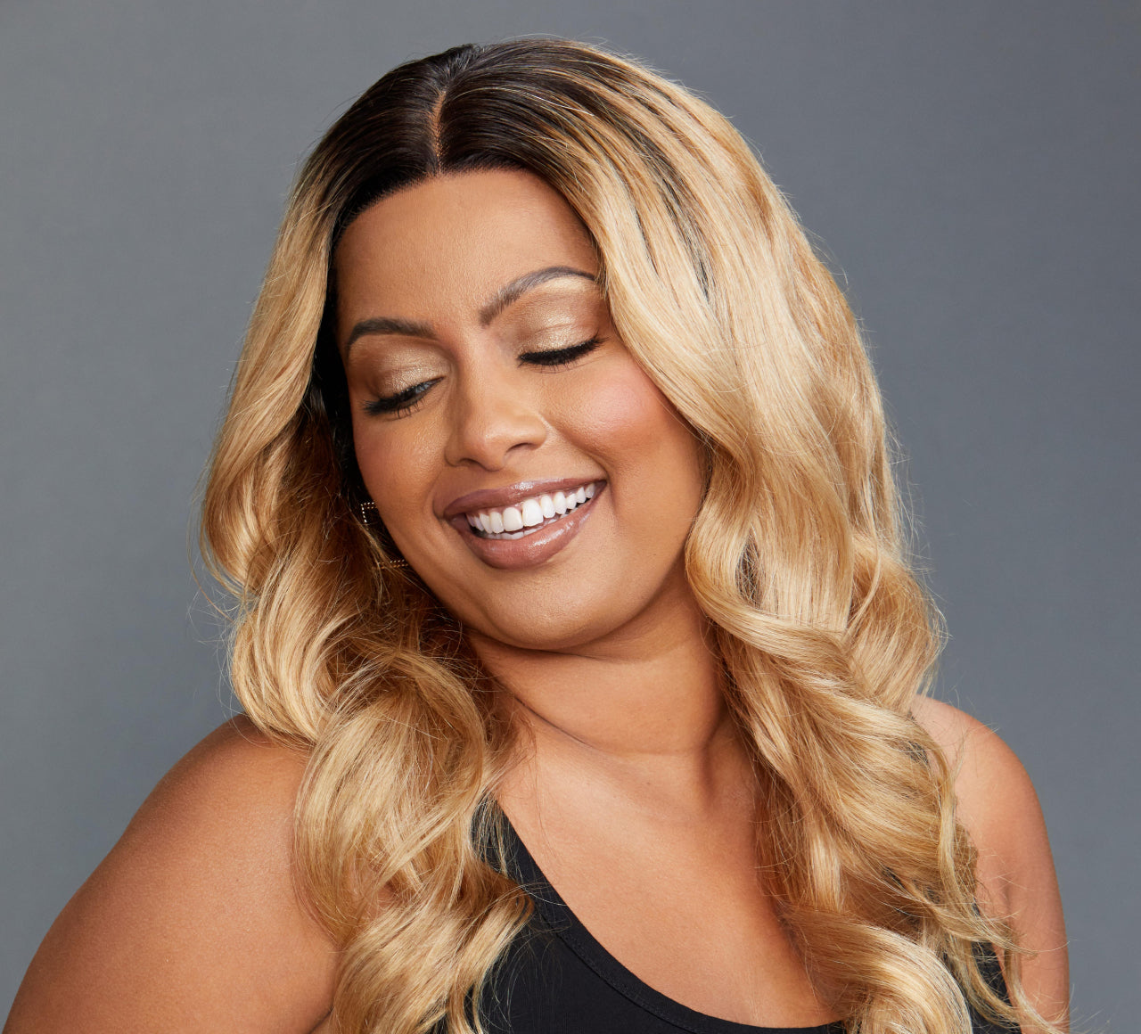 Dark Blonde (#27) with Dark Roots (#1B)||carousel