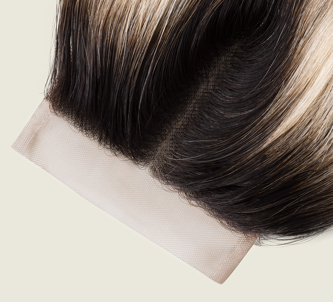 Blonde (#613) with Dark Roots (#1B)||carousel