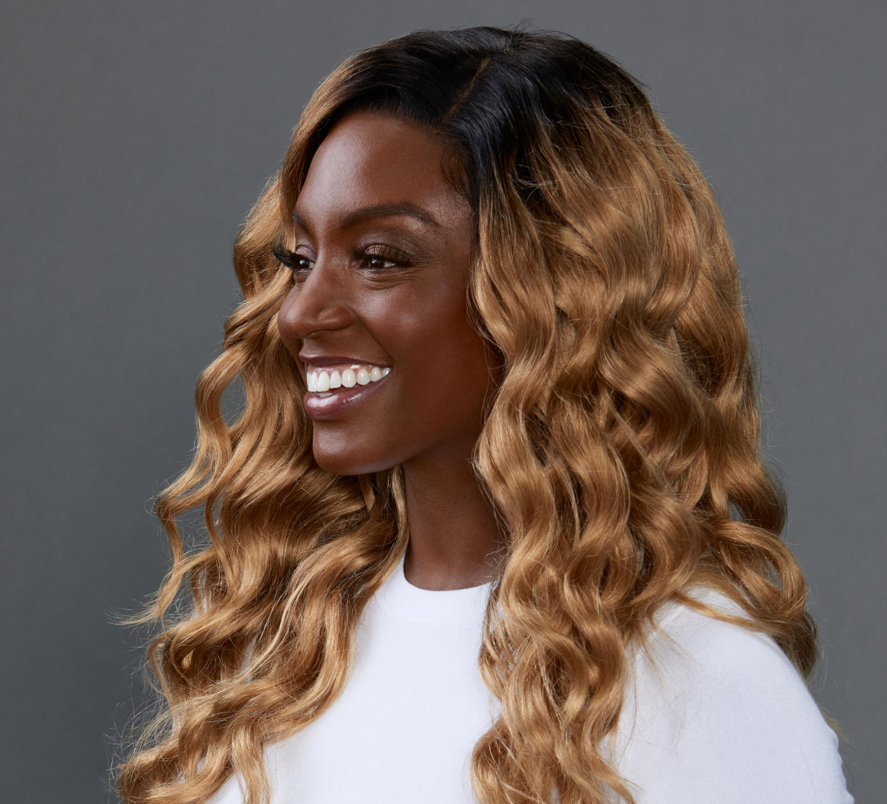 Dark Blonde (#27) with Dark Roots (#1B)||carousel