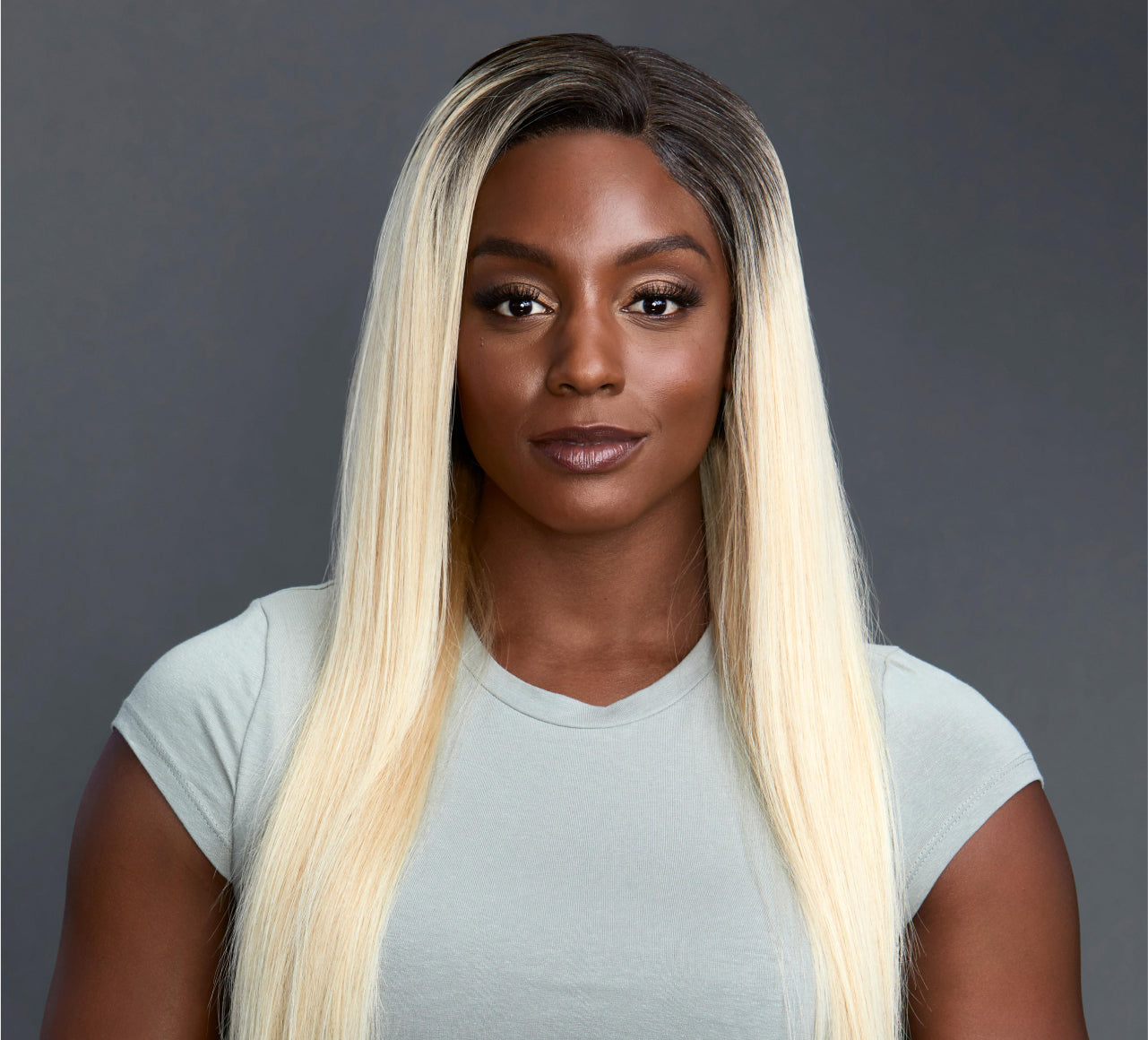 Blonde (#613) with Dark Roots (#1B)||carousel