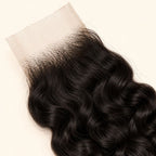 Close-up of the HD lace and parting on a Spanish wave 2x6 closure