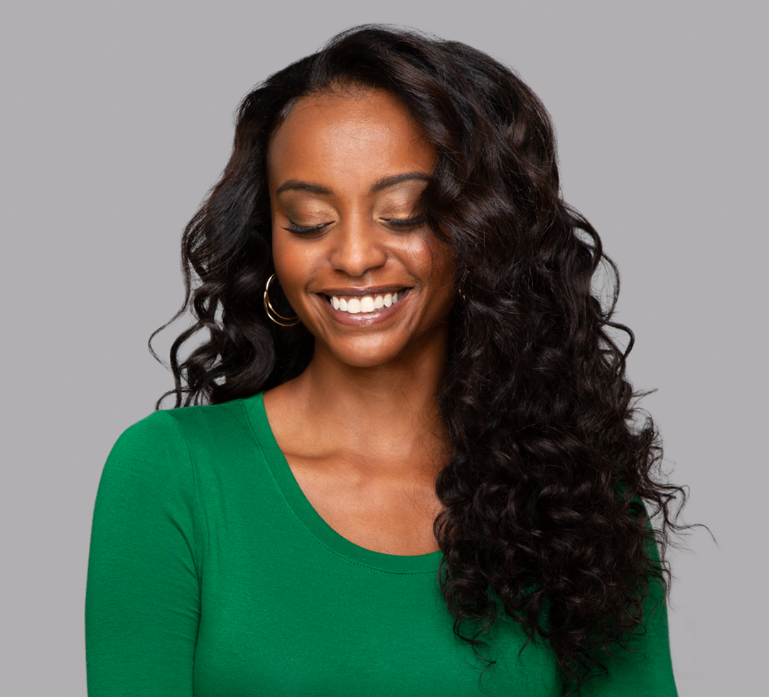 Close-up of the transparent lace and knots on a loose wave closure
