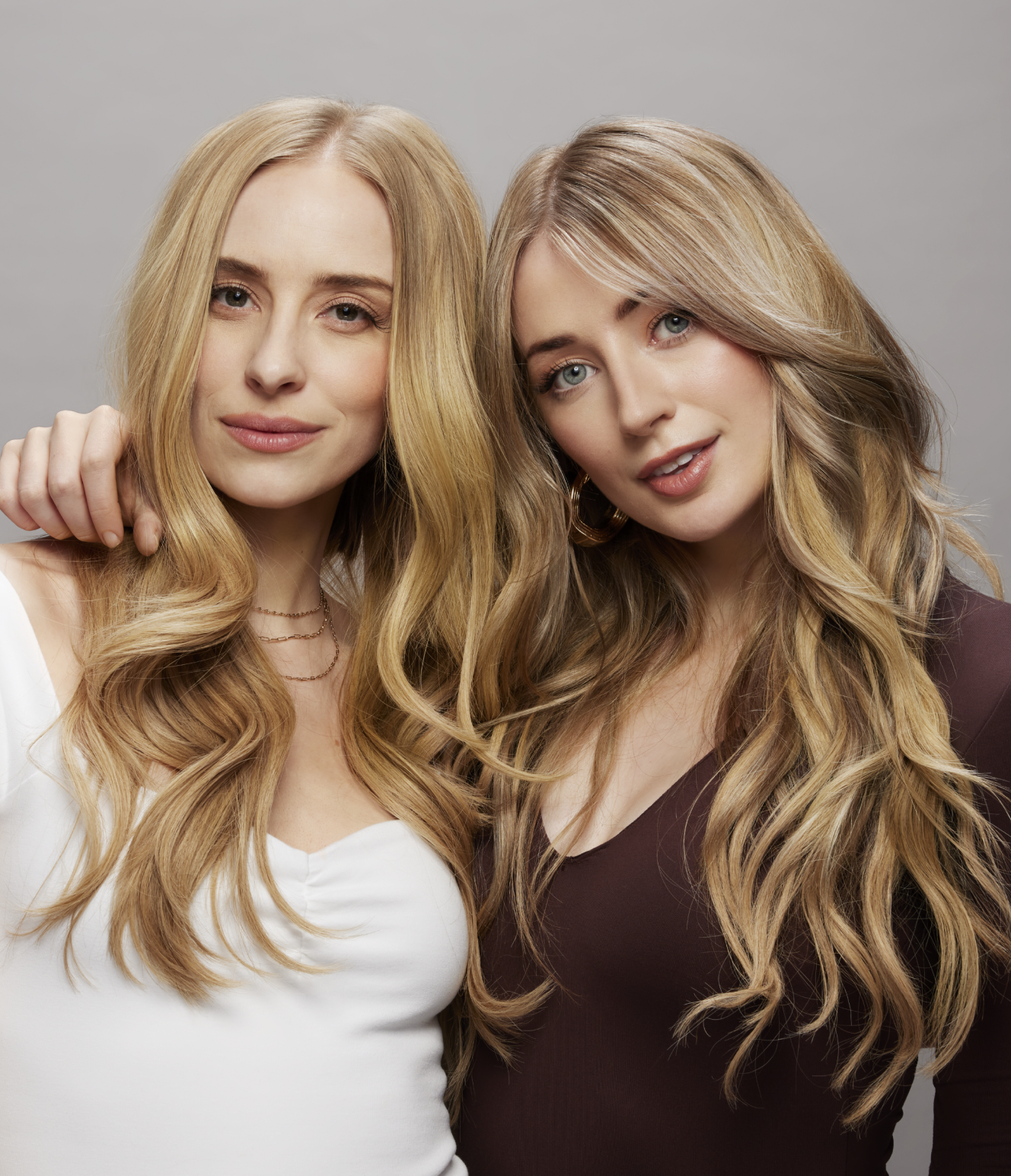 7 Dark Warm Blonde with 8 Blonde Balayage Seamless Clip-In Hair Extensions